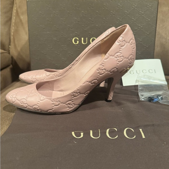 Gucci Blush Embossed Heels 5.5